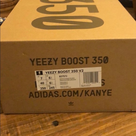 SOLD on Tradesy NIB Yeezy Boost 350 Frozen Yellow - Picture 5 of 8